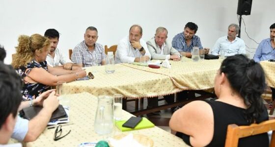 El ministro Villada analizó junto a intendentes la situación del transporte del interior