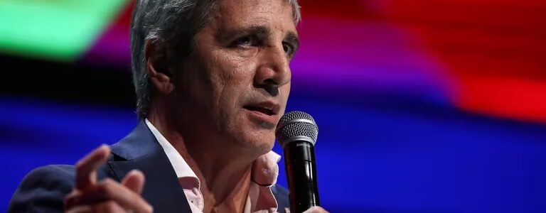 Déficit cero: el Gobierno concretó un “sobreajuste” del gasto en marzo y se encamina a cumplir la meta con el FMI