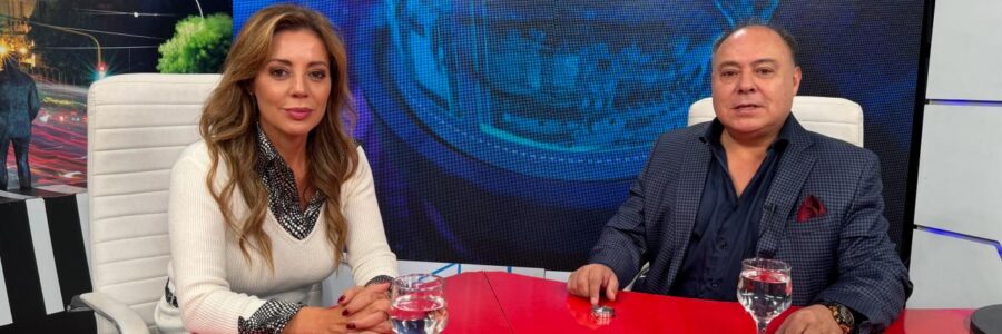 BRUJULA CON FLAVIA ROYÓN