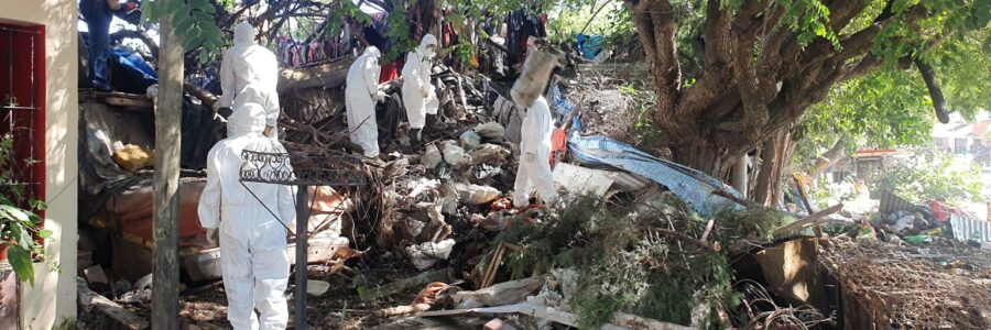 Comenzó la limpieza de una vivienda con residuos acumulados en Limache