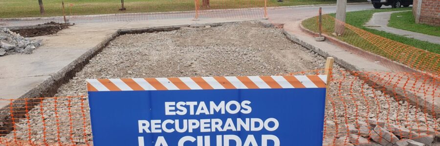 Ejecutan tareas de hormigonado en las av. Roberto Romero y Juan Manuel de Rosas