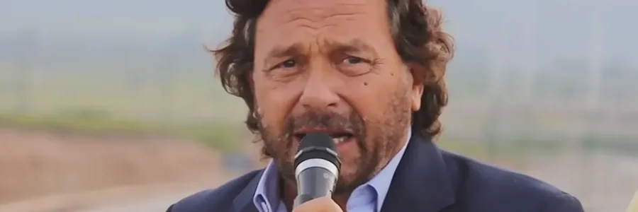 El gobernador de Salta criticó al Ejecutivo por quitar el capítulo tabacalero de la Ley Bases y ceder frente al lobby del “Señor Tabaco”