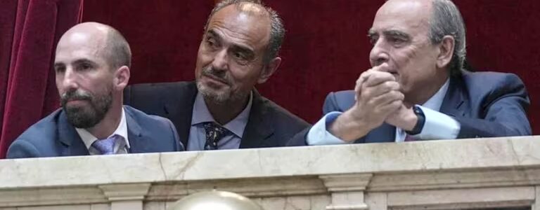 El Gobierno vuelve a recalcular en torno a la Ley Bases y se abren nuevas negociaciones para tratar de encarrilar el proyecto