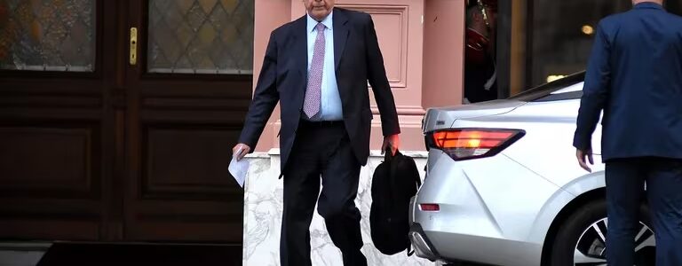 La relación con el Congreso, fondos a provincias, y empresas públicas: Guillermo Francos asume gran parte del poder del Gobierno