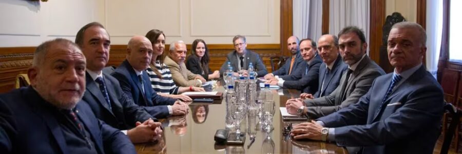 Ley Bases: Francos se reunió con la oposición y aseguró que el miércoles habrá dictamen