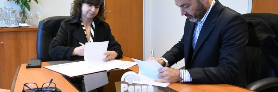 El municipio contará con el acompañamiento del Banco Macro para el cuidado de la plaza 9 de Julio
