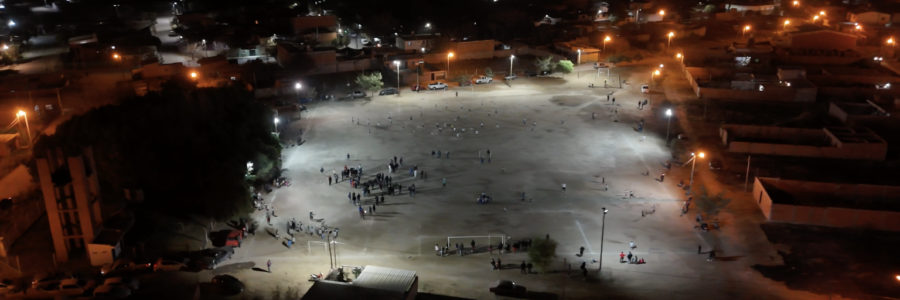 La Municipalidad iluminó la cancha El Porvenir de barrio Santa Ana