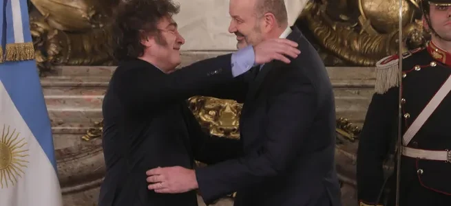 Javier Milei designó a Federico Sturzenegger en el Consejo de Mayo: qué rol tendrá