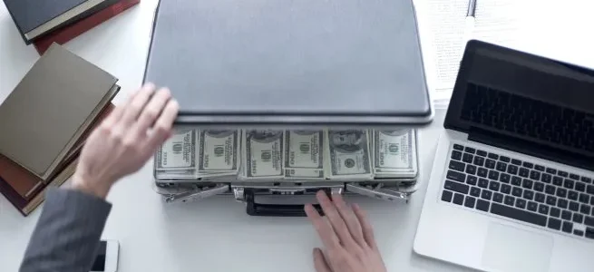 Blanqueo: desde este martes se podrán retirar los dólares declarados en septiembre