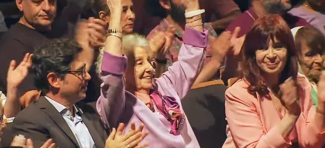 Estela de Carlotto celebró el reencuentro entre Axel Kicillof y Cristina Kirchner: «Los necesitamos»