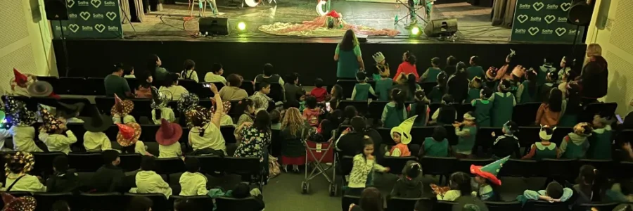 Los más chicos disfrutaron de las canciones de María Elena Walsh en el Teatro Municipal