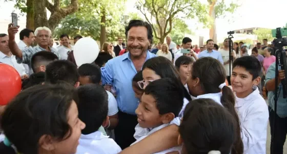 Gustavo Sáenz habilitó en Orán un nuevo sector de juegos en plaza General Pizarro