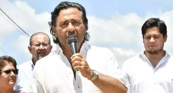 Sáenz anunció que a partir de enero se reactivará la obra del complejo habitacional en Tartagal