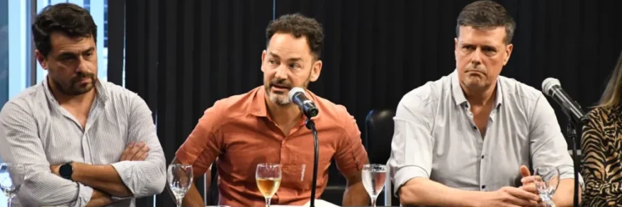 El intendente asistió al Conversatorio de actualización de los Códigos de Edificación y Planeamiento