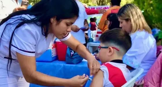 Completar el calendario de vacunación es clave en las comunidades educativas
