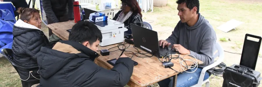 Vecinos de Vicente Solá disfrutaron del programa “Cerca Tuyo”