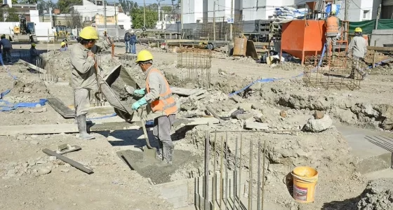 Obras en el hospital San Bernardo: inició la construcción del bloque crítico