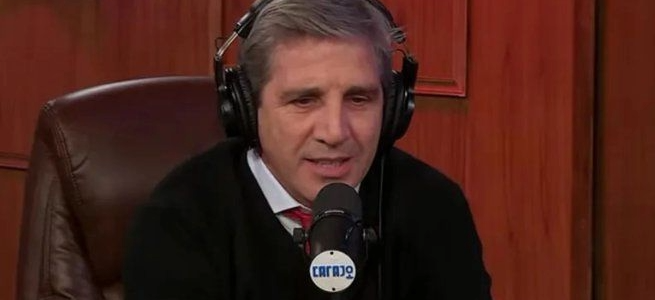 Luis Caputo aseguró que el desarme de LEFIs evitó un escenario peor, con el doble de pesos en la calle y un dólar más alto