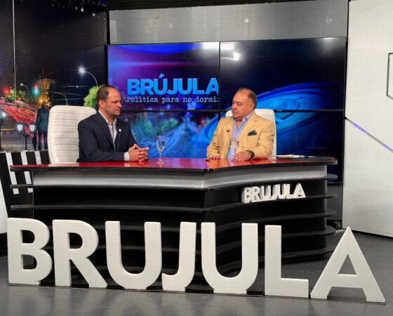 BRÚJULA CON ALFREDO FIGUEROA