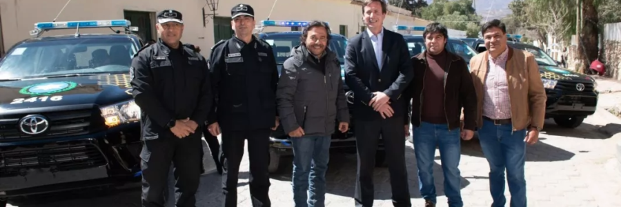 Con nuevos móviles policiales el gobierno de Sáenz continúa reforzando la seguridad en los Valles Calchaquíes