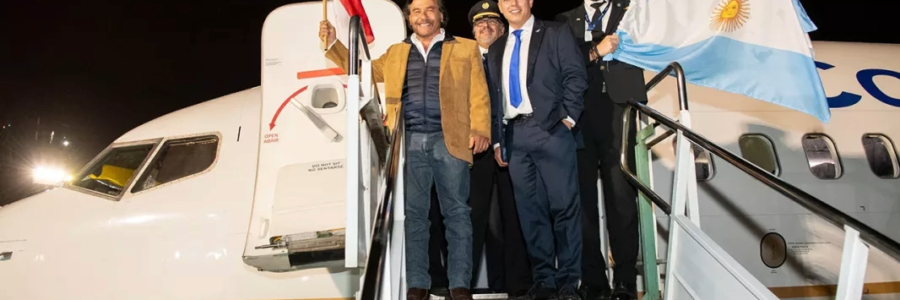 El Gobernador recibió el primer vuelo directo de Copa Airlines Panamá-Salta