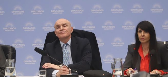 La oposición pone contra las cuerdas a José Luis Espert en medio del debate por el Presupuesto 2026
