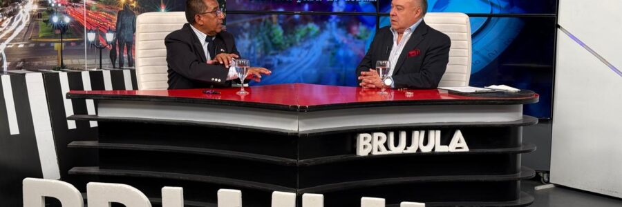 BRÚJULA CON RODOLFO SERRANO