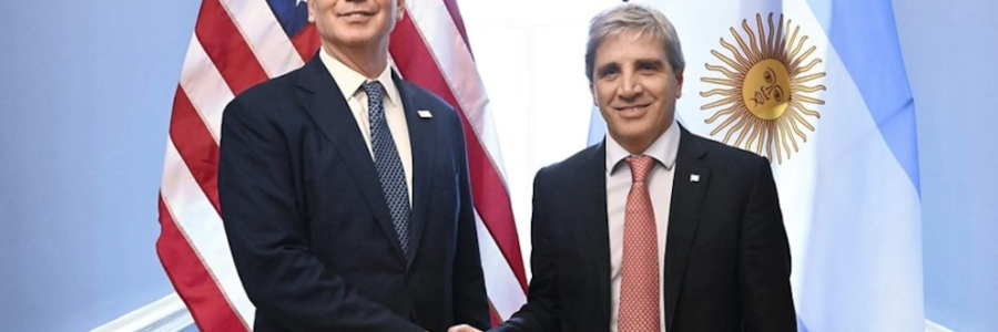 Caputo y Bessent definen una ingeniería financiera para el swap de 20.000 millones de dólares que apunta a una compra estratégica de bonos en octubre