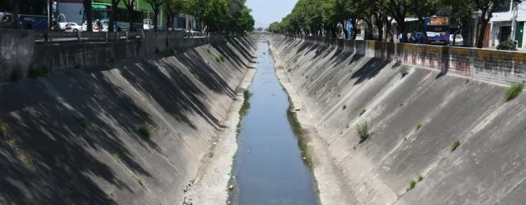 Antes de las lluvias, la Municipalidad ya lleva limpiados 50 canales pluviales