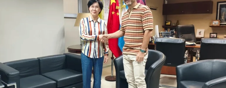 El intendente recibió a la vicealcaldesa de Xinyu y a una comitiva oficial de China