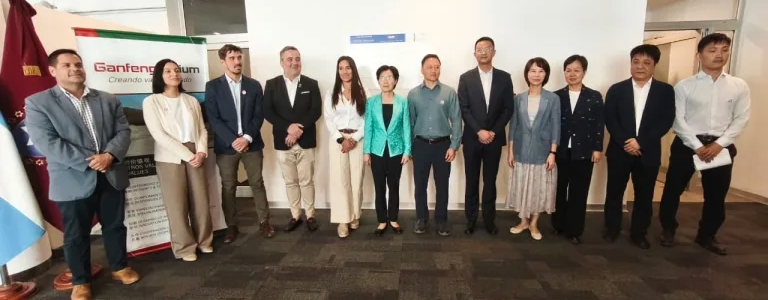 Salta recibió una importante donación artística de la ciudad de Xinyu