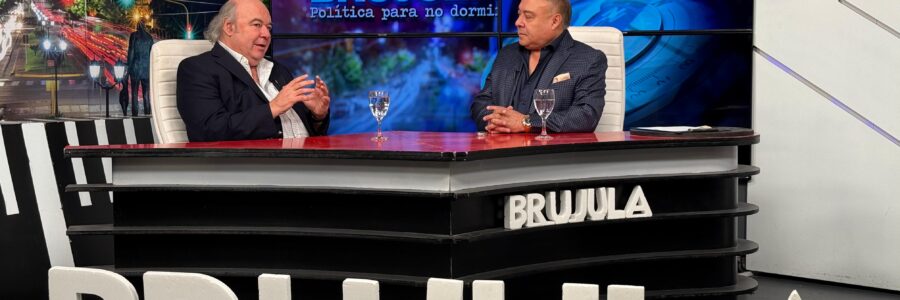 BRÚJULA CON ABEL CORNEJO