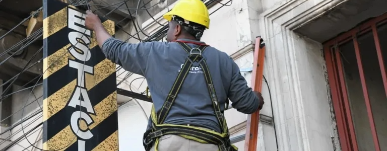 Continúa el ordenamiento de cables en la ciudad