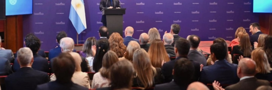 Javier y Karina Milei se reunieron con diputados y senadores de LLA para delinear la estrategia parlamentaria