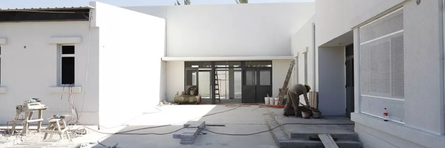 Después de un año de paralización, se reanudaron los trabajos en la construcción del nuevo secundario en Pinares