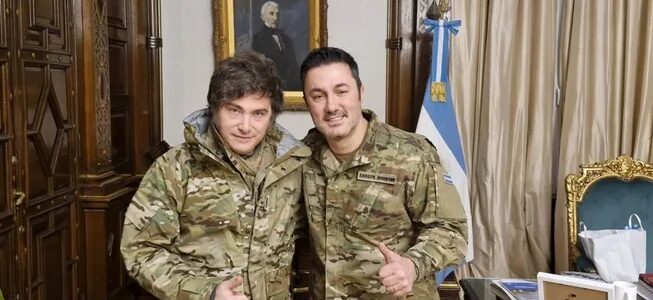 Luis Petri oficializó su renuncia al ministerio de Defensa