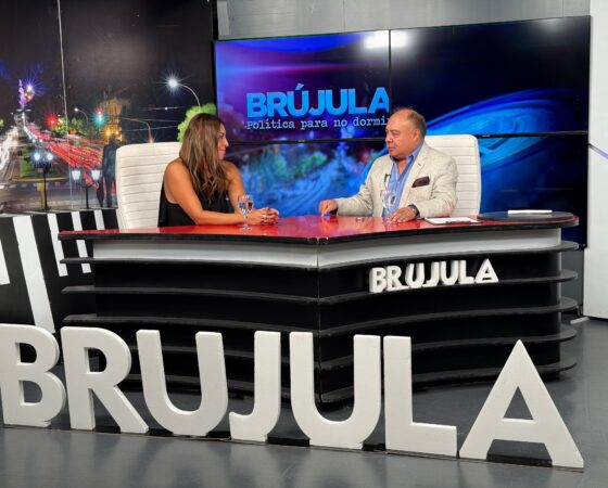 BRÚJULA CON ELIANA CHUCHUY
