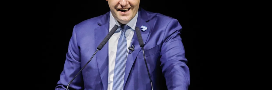 El Gobierno designó a las nuevas autoridades de las Fuerzas Armadas y ratificó al jefe de la Fuerza Aérea