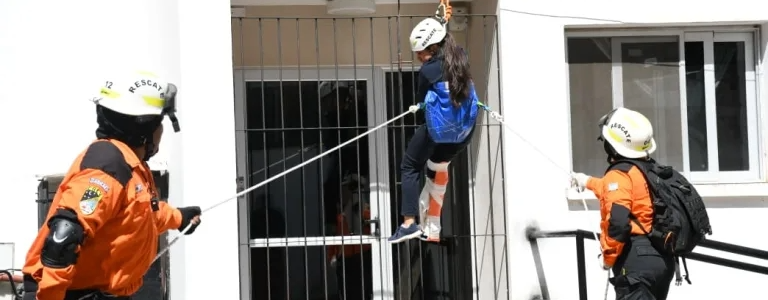 Se realizó un simulacro en el Hospital Oñativia para reforzar protocolos de emergencia