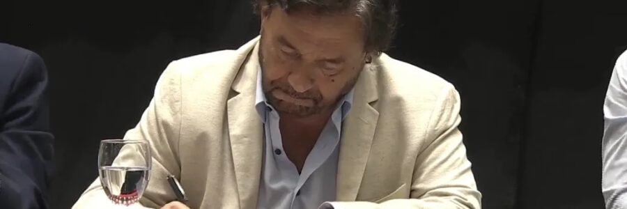 Sáenz firmó un DNU que establece exámenes toxicológicos obligatorios para funcionarios públicos en Salta