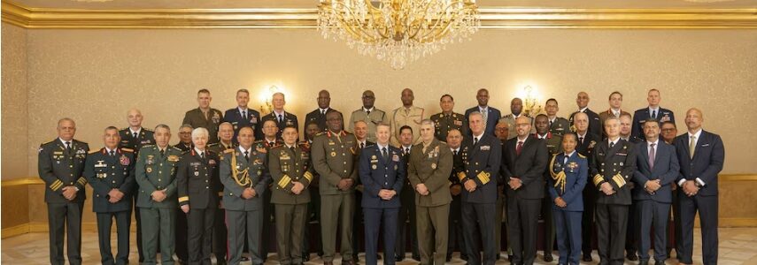 Argentina participa de una cumbre de jefes militares convocada por Estados Unidos en Washington