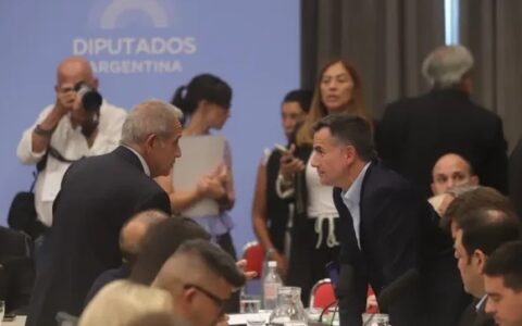 Reforma laboral: el Gobierno llega con mayoría ajustada a Diputados y ya agenda una sesión clave en el Senado