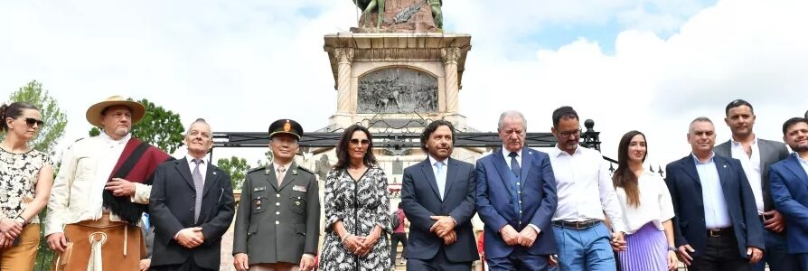 El gobernador Sáenz encabezó los actos por el 213° aniversario de la Batalla de Salta