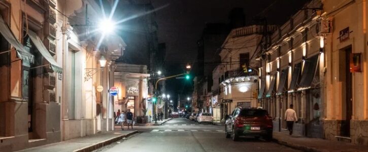 Macrocentro: la Municipalidad inicia un plan para mejorar la iluminación en sectores oscuros