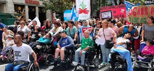 El gobierno de Javier Milei reglamentó la ley de Emergencia Nacional en Discapacidad tras un fallo judicial