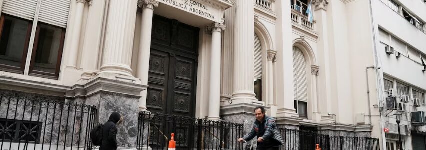 El Banco Central consolida la compra de dólares y acumula casi USD 1.300 millones en 2026