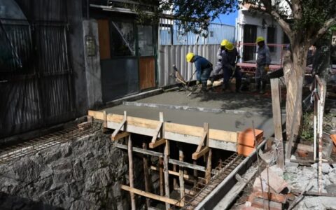 Avanza a buen ritmo la reconstrucción del canal pluvial del Pasaje Miramar