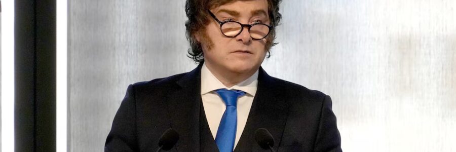 Javier Milei afirmó que la inflación mayorista “está bajando” y dijo que “anticipa lo que viene” para la minorista