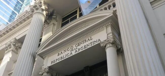 El BCRA pagó más de u$s1.000 millones por los Bopreales y volvió a comprar dólares en el mercado