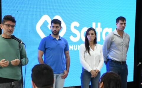 Más oportunidades: un total de 208 vecinos finalizaron cursos de la UPATECo en los CICs